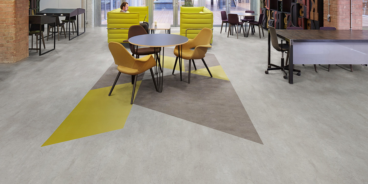 liuni_pavimenti_vinilici_eterogenei_calandrati_silentflor_concrete_uffici_light-industrial-concrete-9969_dark-industrial-concrete-9970_meadow-9980